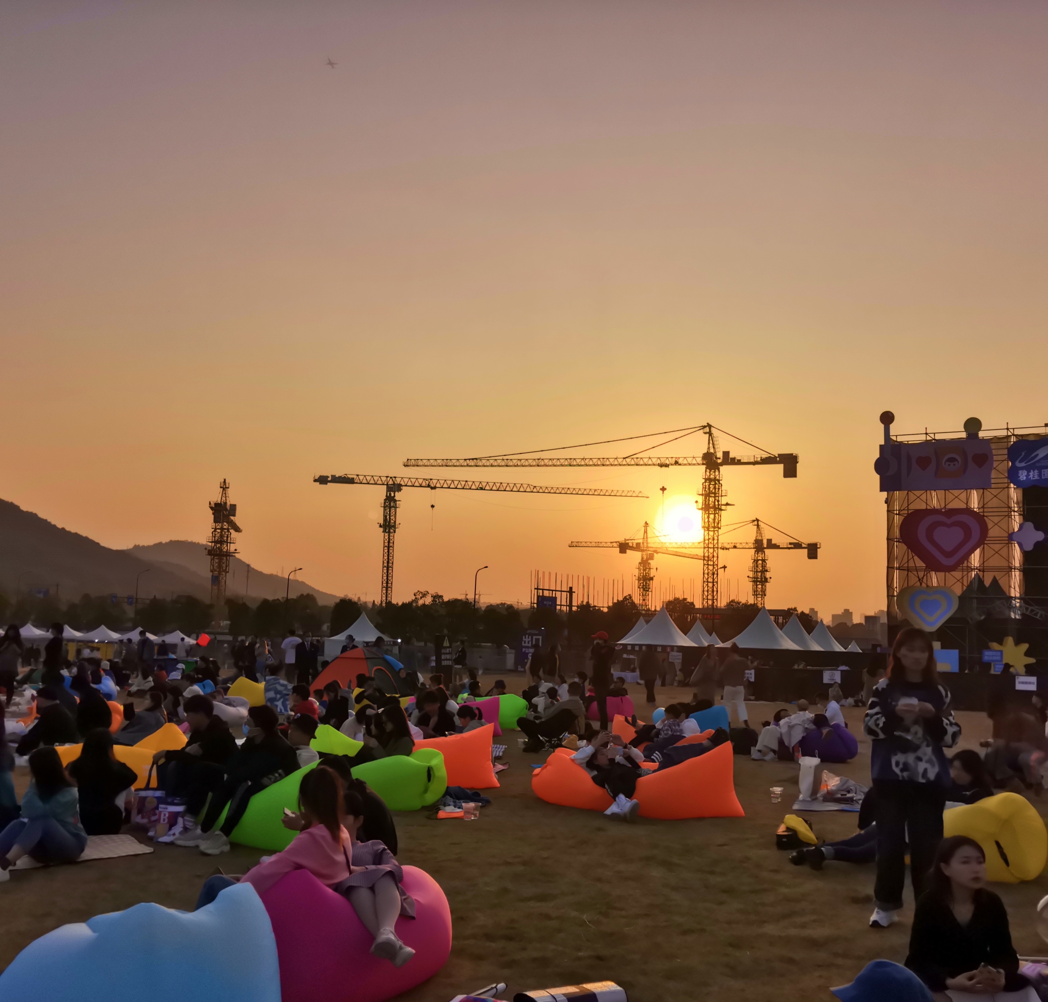 005w3a9hly1gkq0vujhvij32o02o0b2a (1).jpg