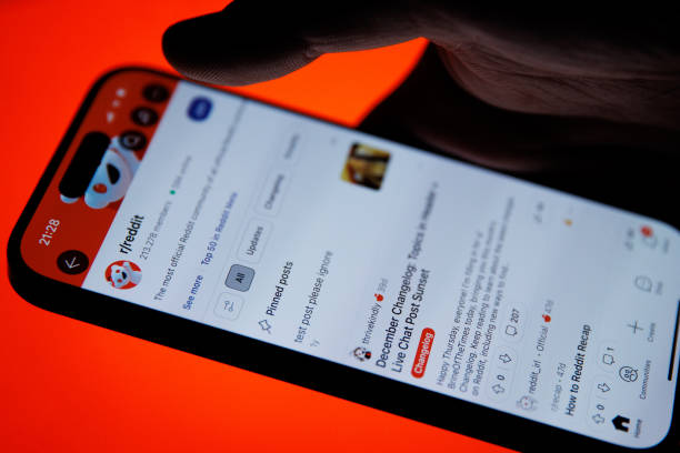 Reddit AMA 活动前置预热广告怎么付？一次性虚拟卡安全又高效